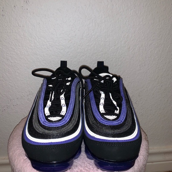 nike air vapormax 97 purple and black
